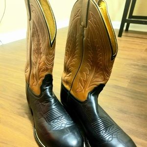 Tony Lama Boots